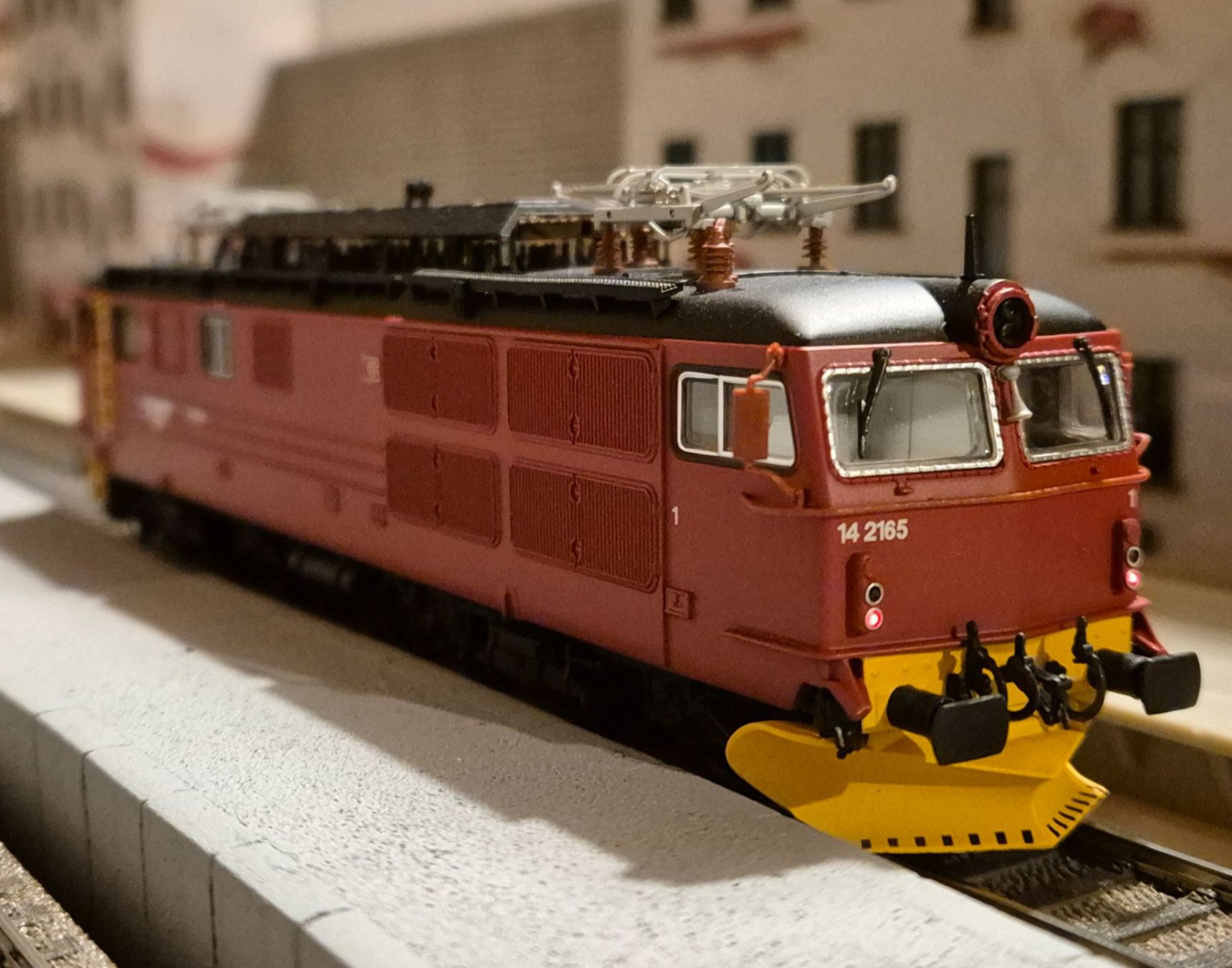 Modelleisenbahnen: NMJ NSB El 14 DCC Sound – Neu und originalverpackt aus Wittenwil von ced_q8j7 7