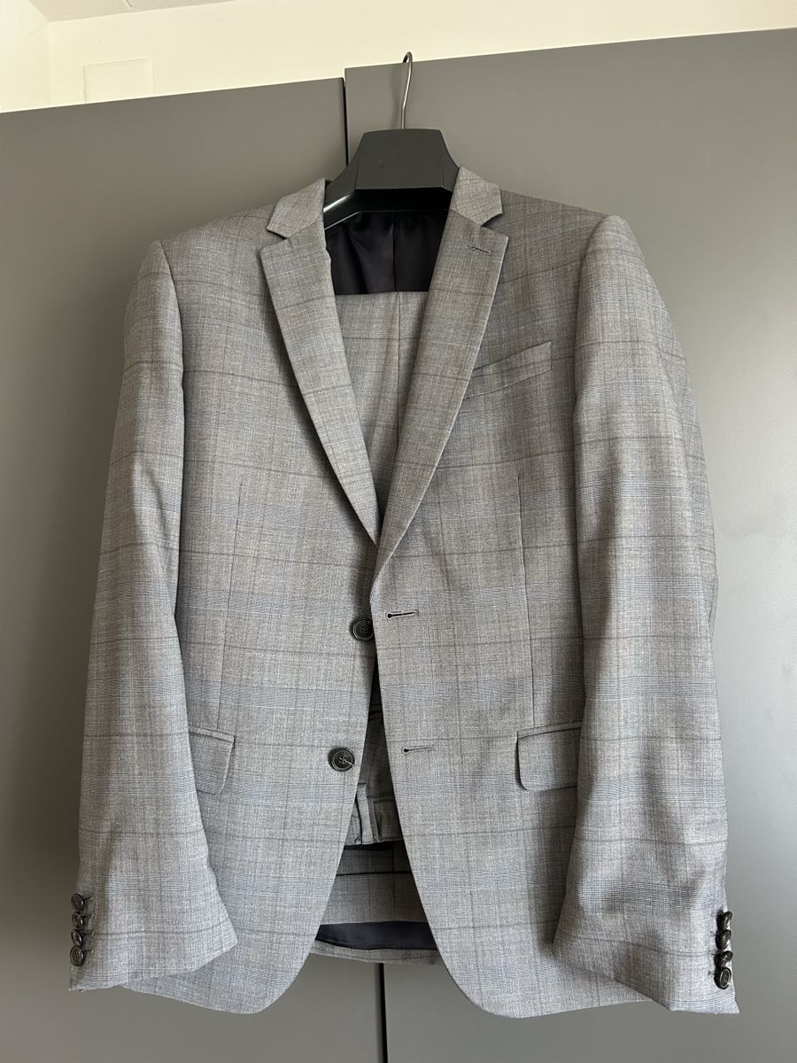 Completi: De Fursac Suit – Usato da St. Gallen venduto da meh_2tdn