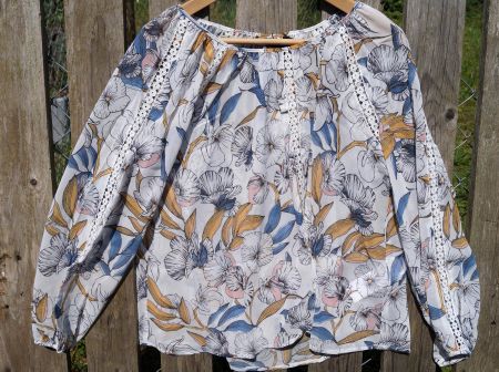 MINKPINK Pacifico Floral Bluse