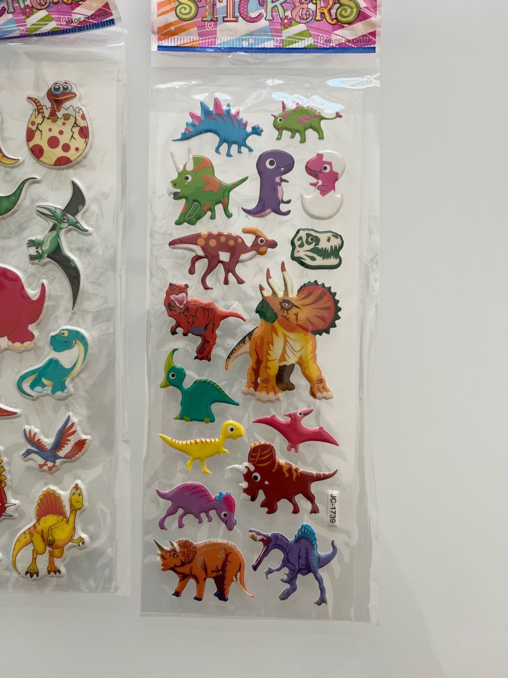 Aufkleber: 11 Packungen von Dinosauriern Stickers – Neu und originalverpackt aus Zürich von the_2lsz 4