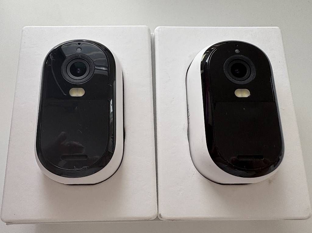 Arlo Caméscopes: Arlo Essential 3 HD - 2er Set inkl. Solarpanels – D'occasion à Unterengstringen par agentg7 1