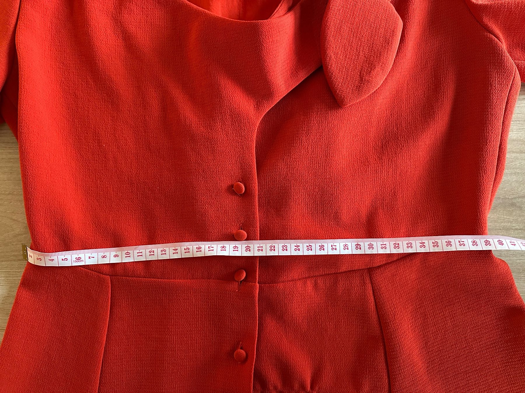 Sezane Vestiti: Robe rouge Sézane – Nuovo (secondo la descrizione) da Lausanne venduto da sou_w9bl 8