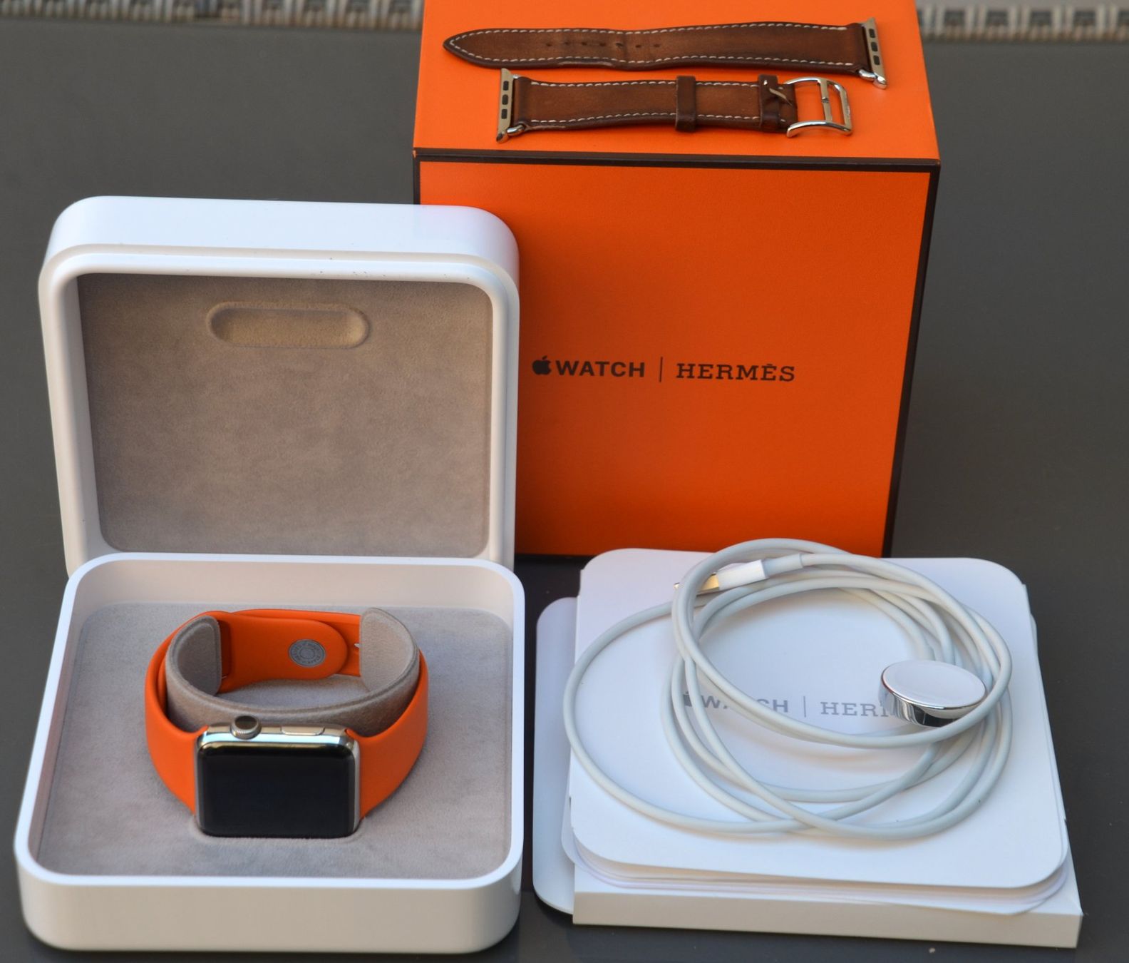 Apple Smartwatch: Apple Watch Hermès Apple Watch Series 2 – Usato da Collonges venduto da Auganien