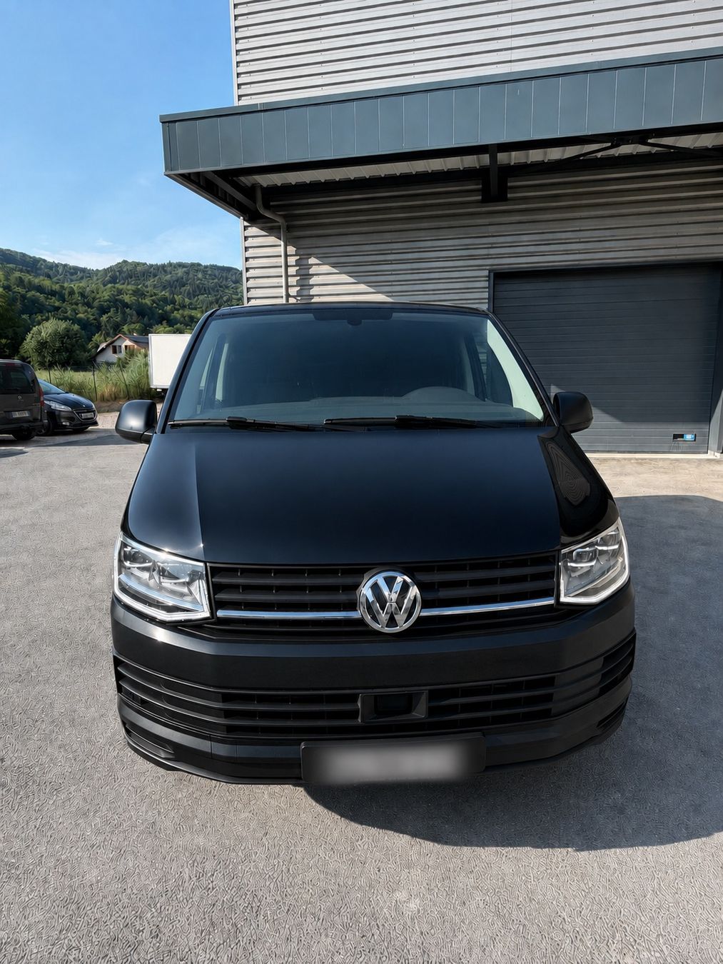 VW Nutzfahrzeuge: Volkswagen Transporter utilitaire noir – Gebraucht aus Thonex von dsa_gg86