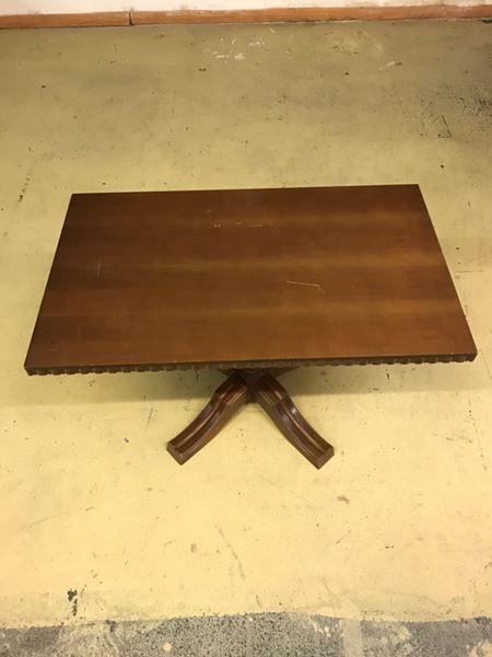 Tables: Salontisch Massivholz – D'occasion à Münchenstein par Eclipse6