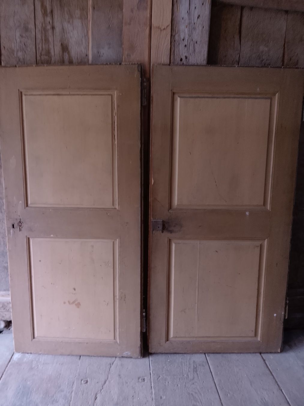 Articoli in legno: Portes antiques, divers formats – Usato da Courtelary venduto da czill 7