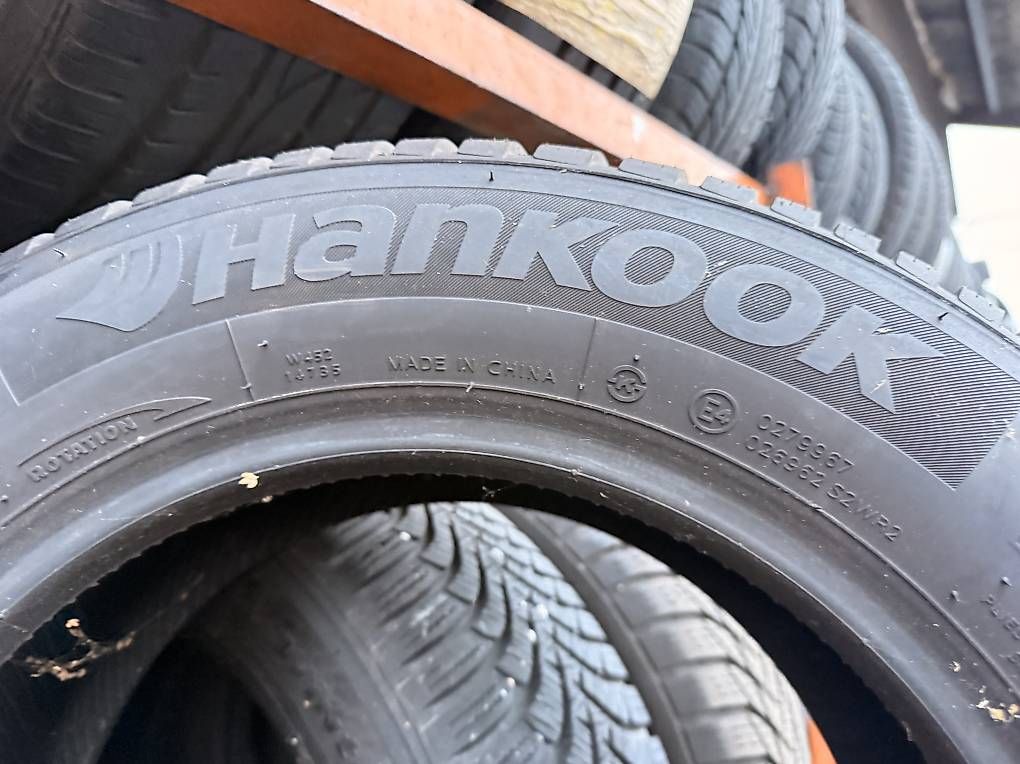 Pneus & Roues: 2 Winterreifen 185/ 65/ 14   – D'occasion à Udligenswil par Sch2s 2