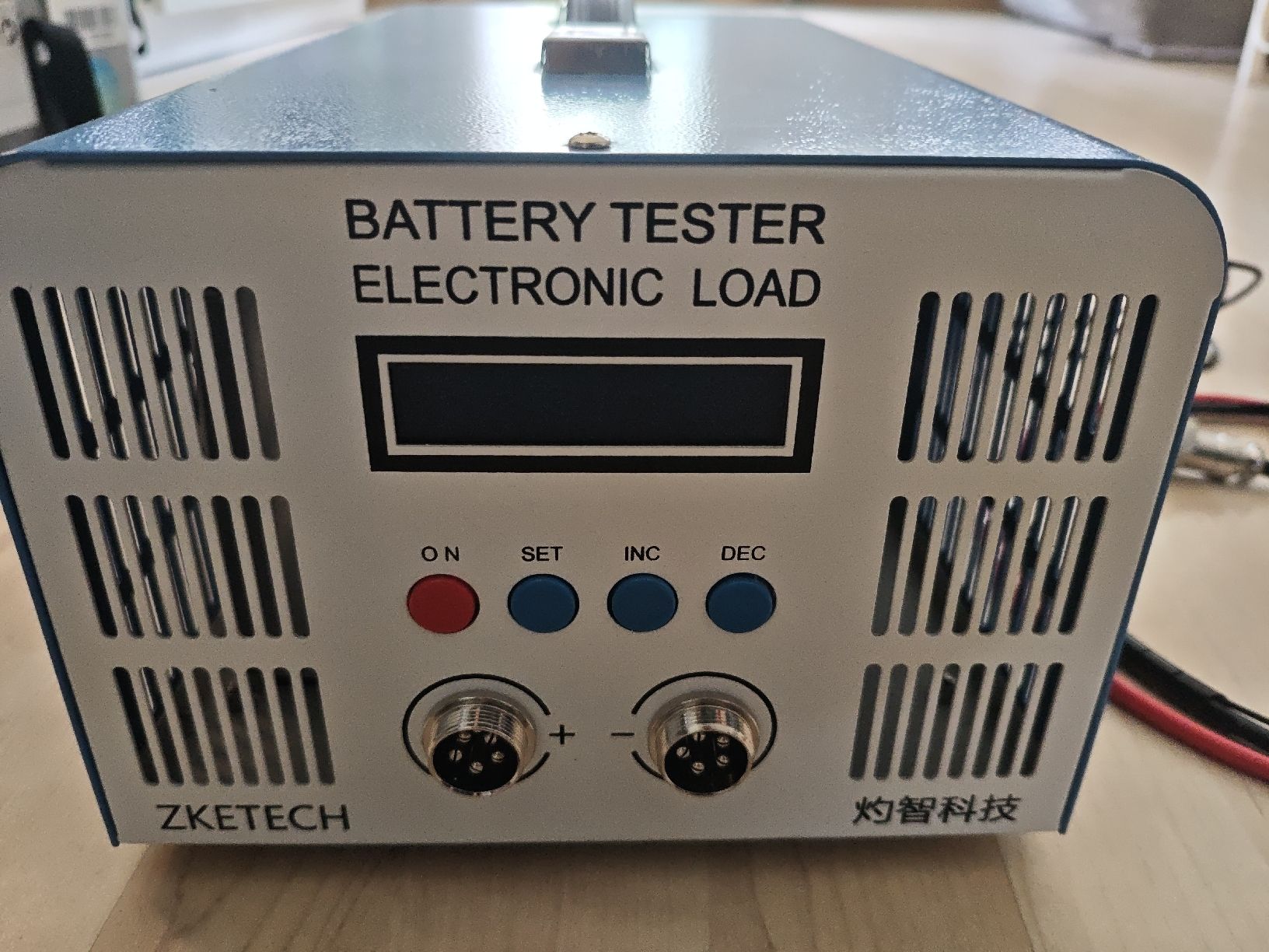 Messen: ZKETECH EBC-A40L Battery Tester – Gebraucht aus Fahrweid von Hi_237