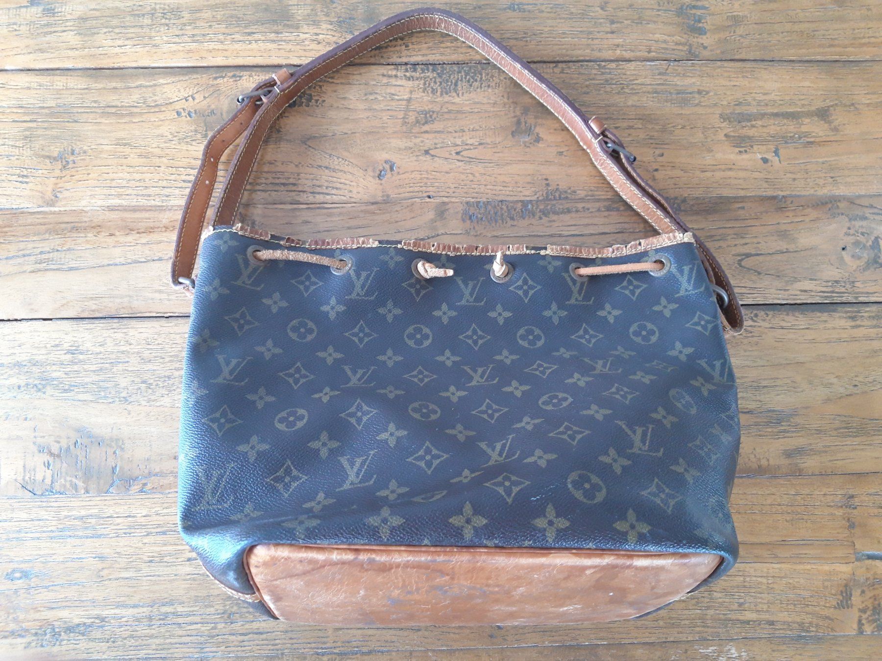 Taschen für Damen: Louis Vuittons Noe Handtasche – Gebraucht aus Feuerthalen von tanatha_st 1