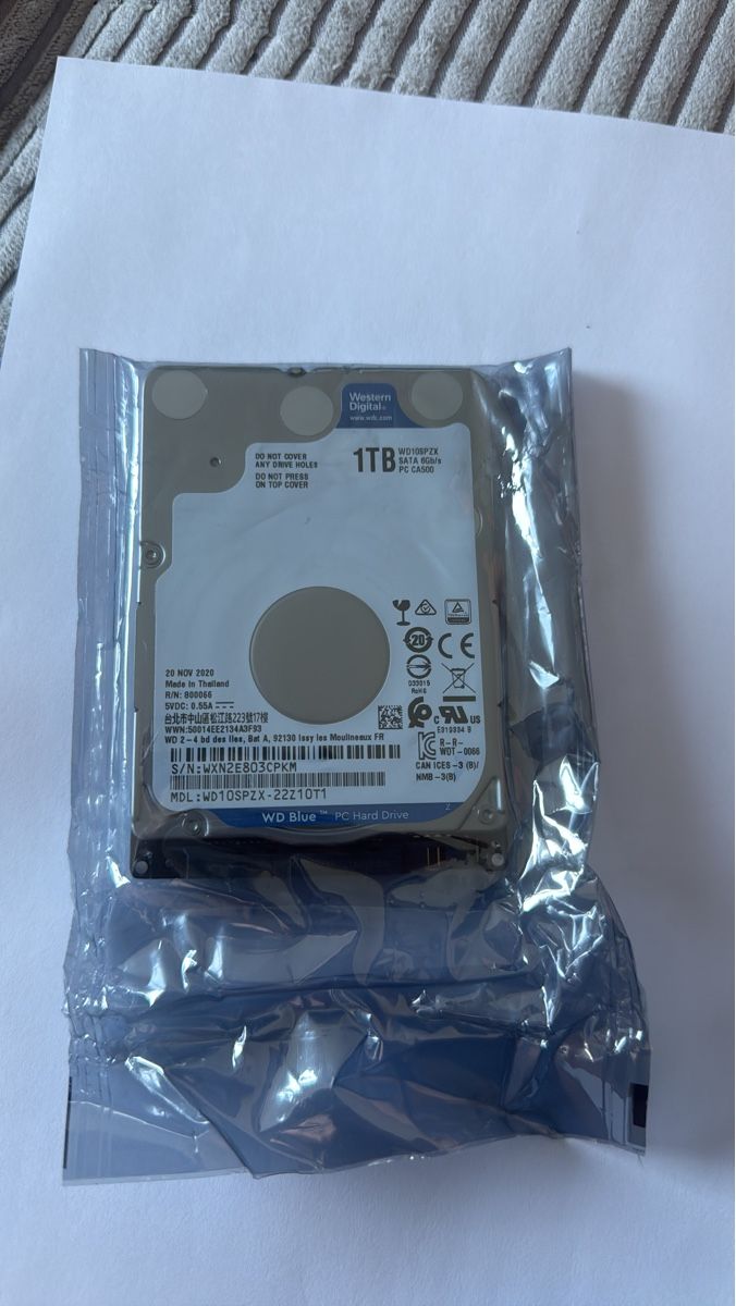 Western Digital Dischi rigidi: WD Blue 1TB  - New Sealed – Nuovo e nell'imballaggio originale da Aarau venduto da Agp_Thrift44