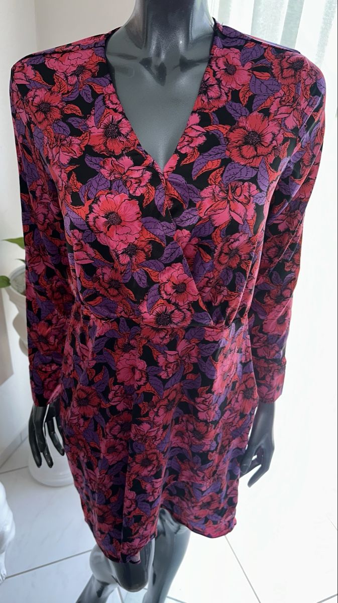 Vestiti: KLEID GR. 40 neuwertig – Nuovo (secondo la descrizione) da Unteraegeri venduto da MH203