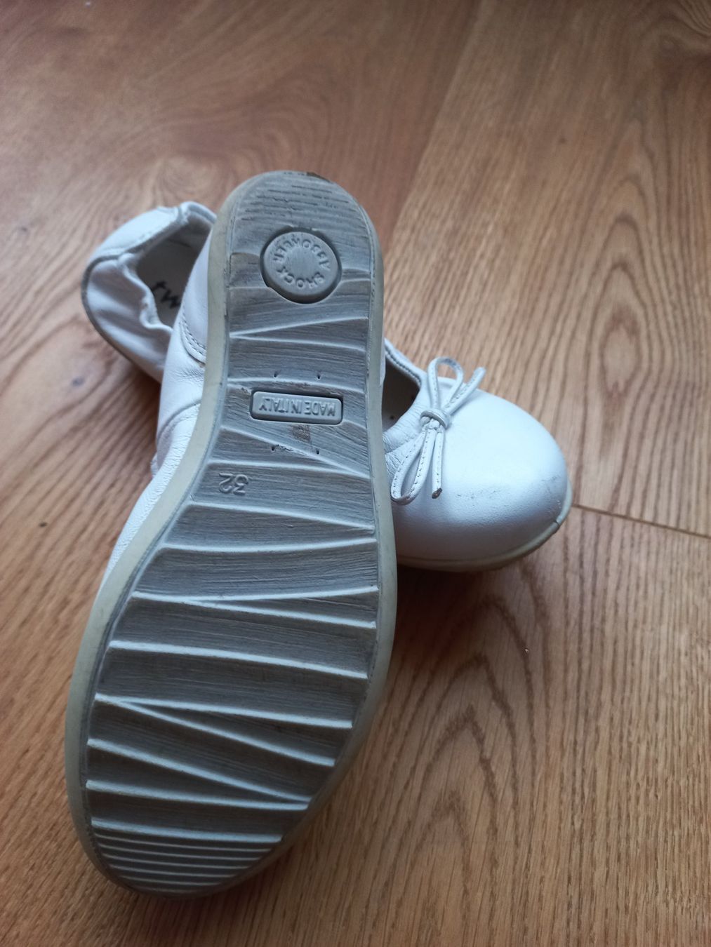 Scarpe per ragazze: Echt Leder ballerinas gr.32 – Usato da Bachenbülach venduto da enigmatic 2