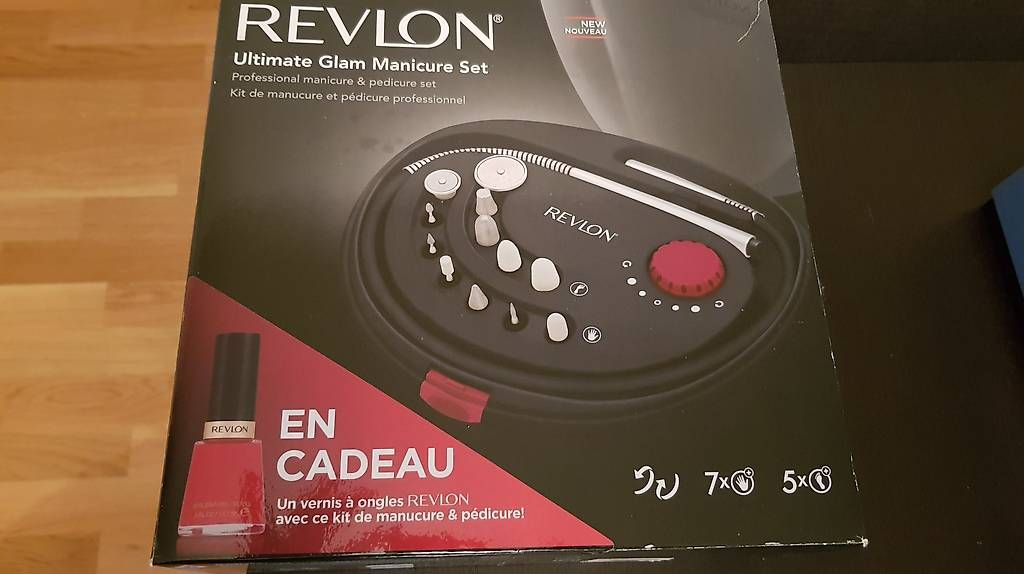 Manucure: Kit manucure et pédicure Revlon Ultimate Glam – Neuf (Voir description) à Genève par sop_kbp2
