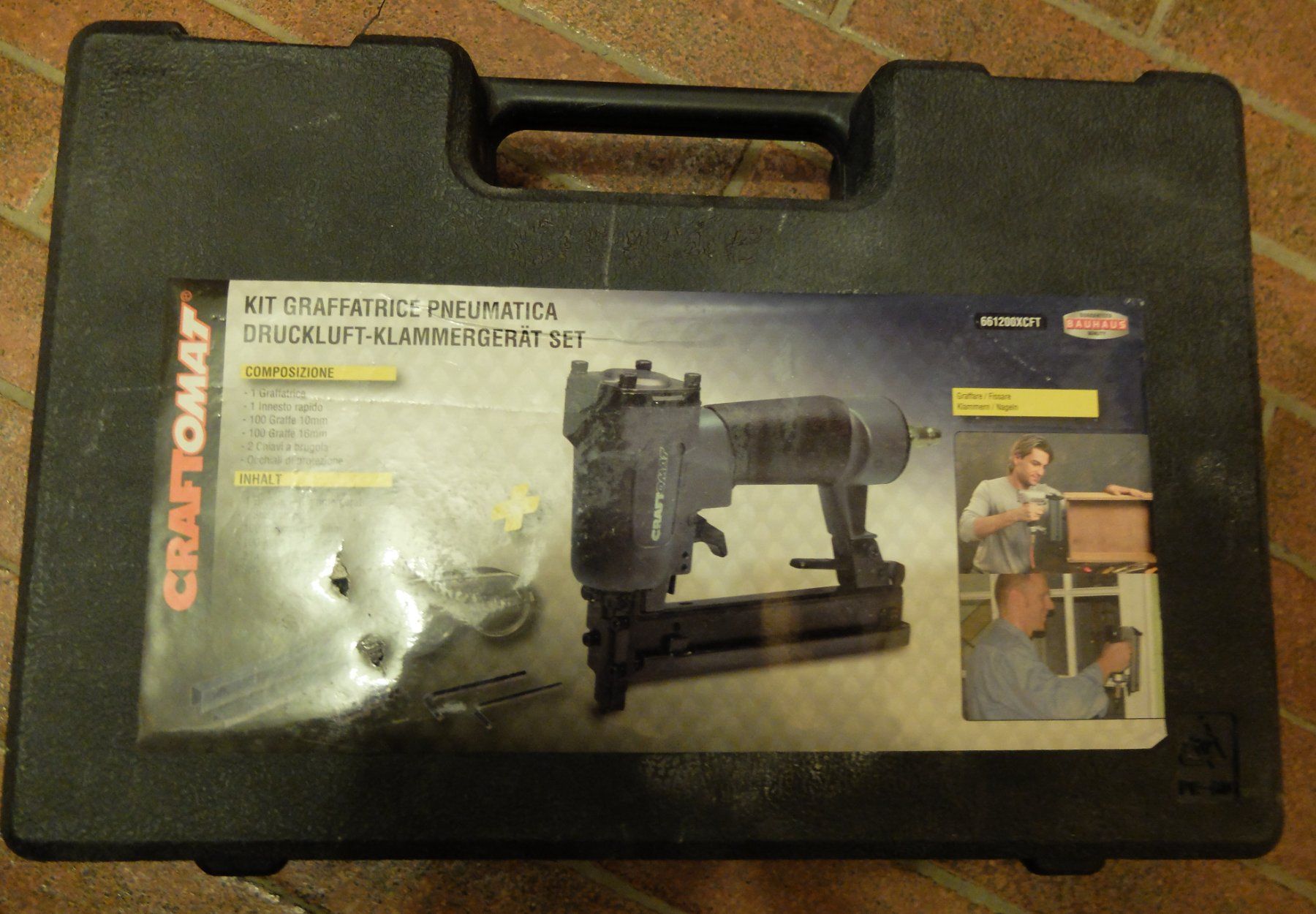 Tutti gli attrezzi: Tacker Craftomat, pneumatisch – Usato da Hagendorn venduto da Versaboss