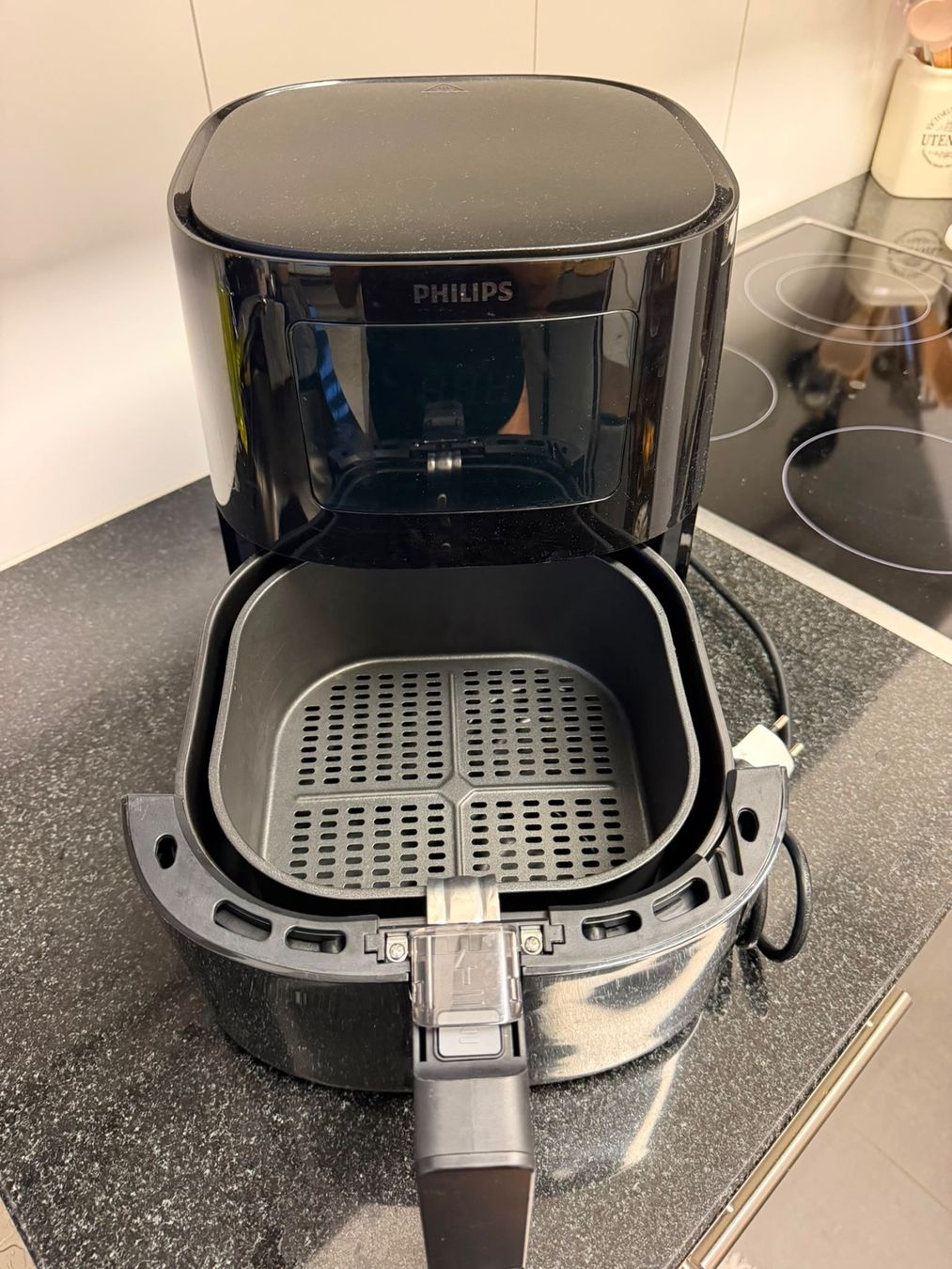 Philips Appareils de cuisine: Philips Heissluftfritteuse Schwarz – D'occasion à Zürich par fra_yq25 1