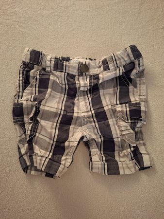 Shorts bébé à carreaux taille 18 mois bon état