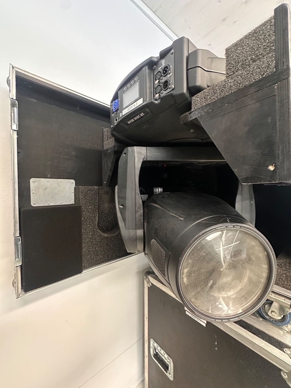 Lampade: DTS XR 2000 Beam – Usato da Gerlafingen venduto da PowerhouseAG 3
