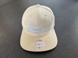 Cap Mitchell & Ness Nostalgia CO. - PHiladelphia PA in beige