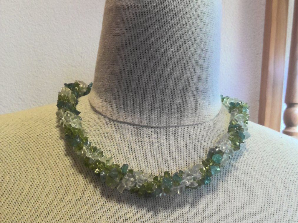 Colliers: gewobene Steinkette Quartz 59 cm – Neuf (Voir description) à Uster par Esther_Hagmann 2