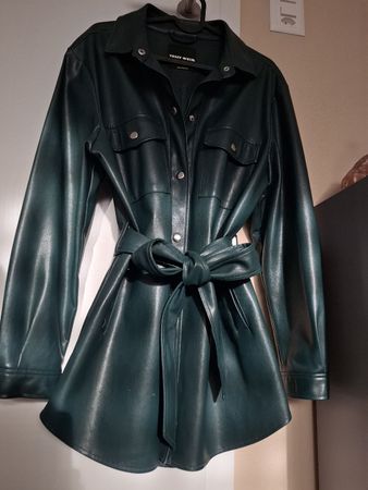 veste verte taille M