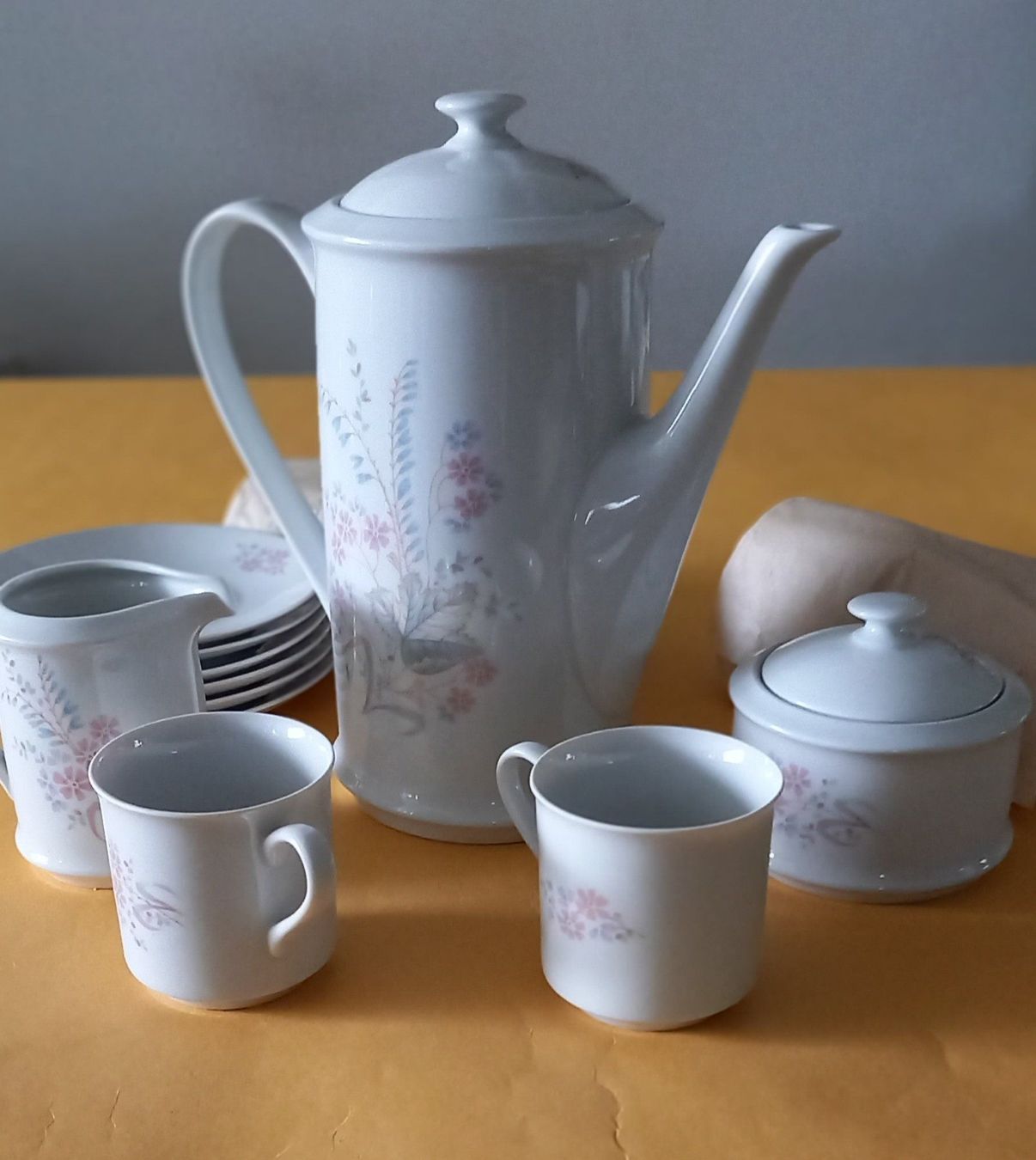 Set di piatti: Kaffee oder Tee Service für 6 Personen . – Nuovo e nell'imballaggio originale da Greifensee venduto da YMCA1943