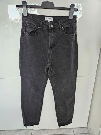 Jeans High Rise Gr. 38 Schwarz Weite Form ausgefranst