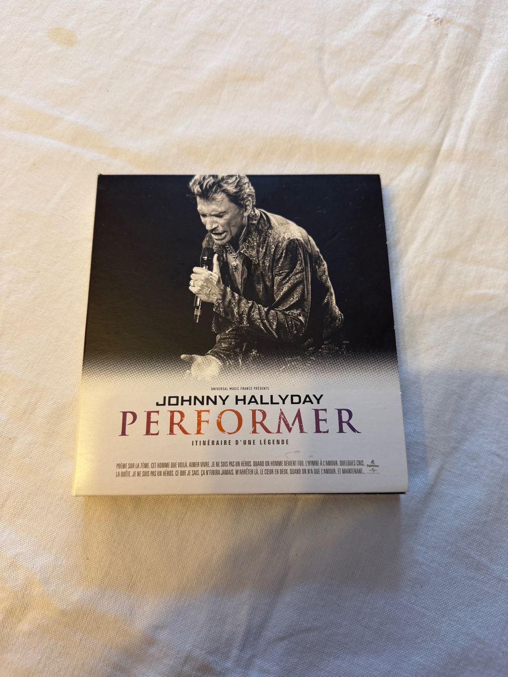 CD: Johnny Hallyday - Performer - Édition double CD - Très bon – Usato da La Chaux-de-Fonds venduto da Marteaux