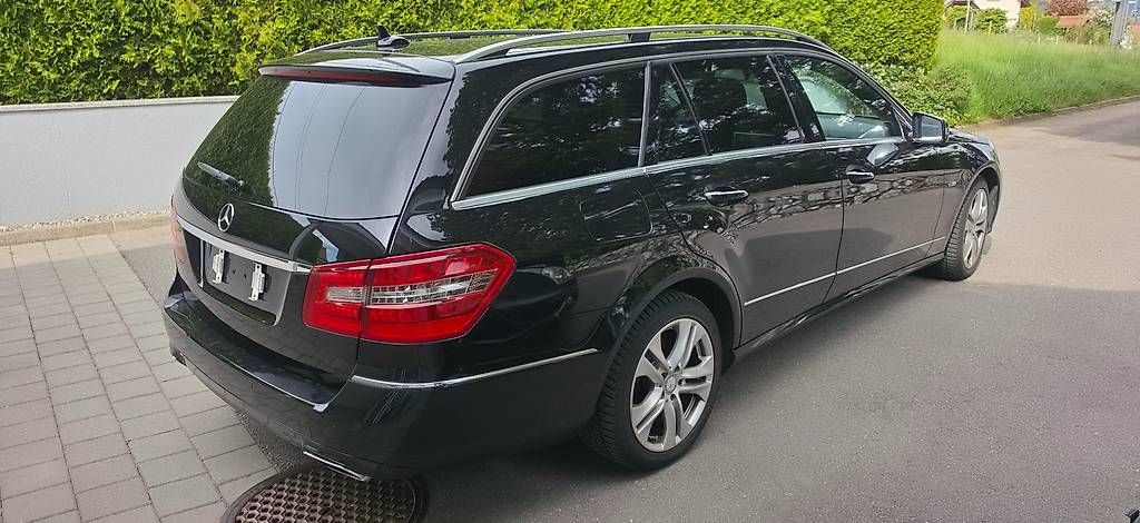 Automobili: Mercedes E250 4matic avangarde – Usato da Bulle venduto da Morand_Machines 2
