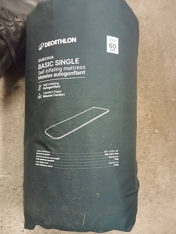 Tappetini fitness: Quechua Isomatte Basic Single selbstaufblasend 185x60cm – Usato da Basel venduto da Petergunn