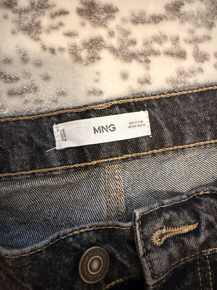 Mango Jeans: Mango Raw Jeans grau – Gebraucht aus Näfels von sellmemoric 3