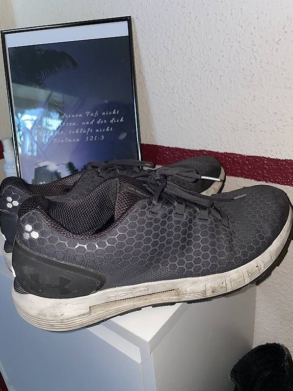 Herrenschuhe: Under Armour Winter-Laufschuhe Gr.47 – Gebraucht aus Fällanden von fai_n5tr