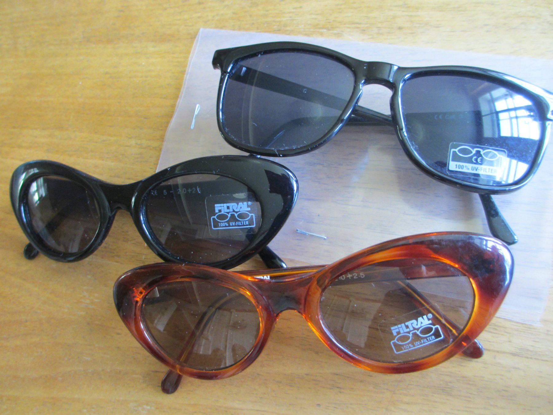 Occhiali & Lenti: Konvolut Sonnenbrille – Nuovo (secondo la descrizione) da Herisau venduto da fan_h9qj 1