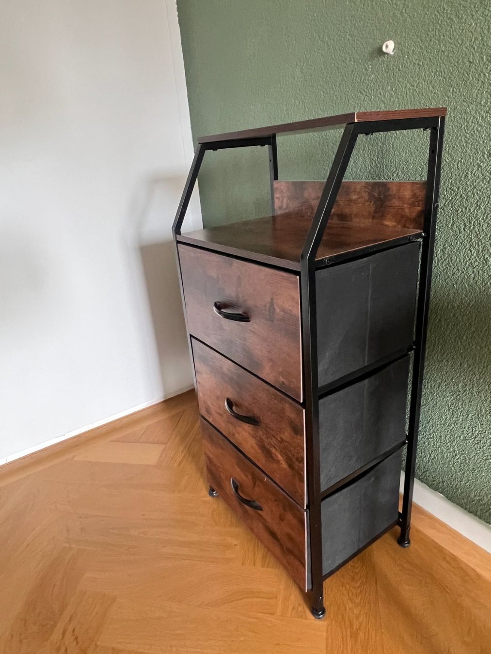 Cassettiere: Kleine Kommode mit 3 Schubladen – Usato da Bern venduto da sim_gch5 1
