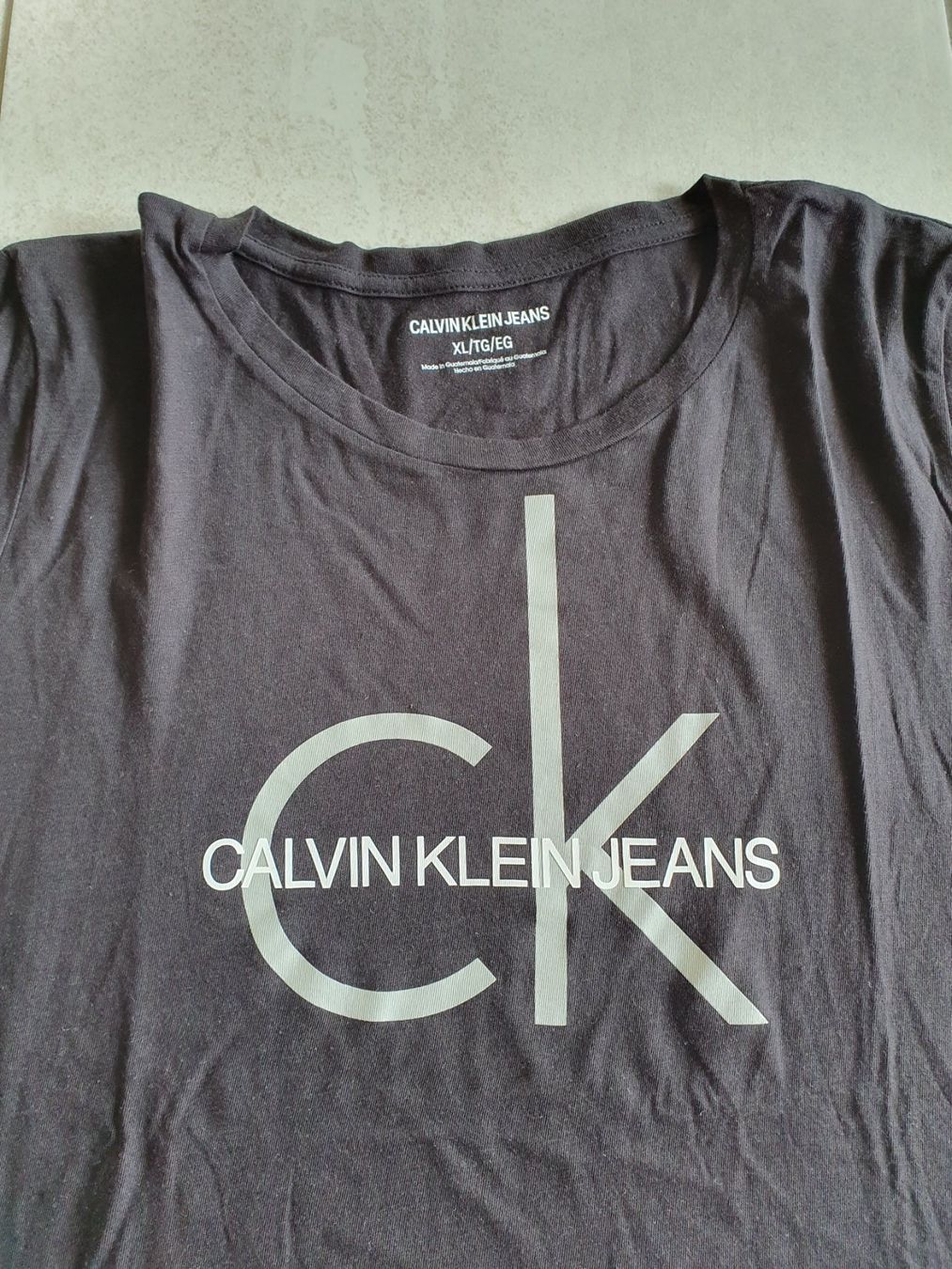 Calvin Klein T-shirt: Calvin Klein T-Shirt - Grösse XL – Nuovo (secondo la descrizione) da Hirschthal venduto da toronto-raptors82 1