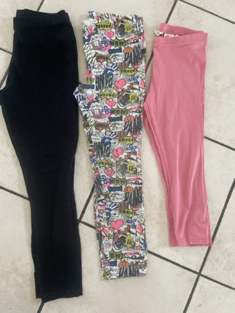 3 Mädchen Leggings, Grösse 146Top Zustand