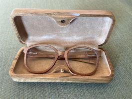 Brille aus Holz von Feb31st! Edle Brille