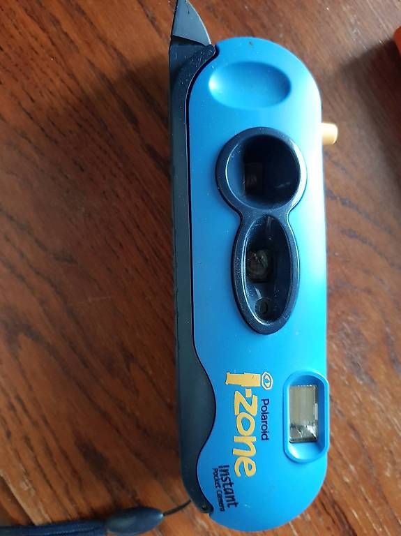 Polaroid Kamera: 2 appareils polaroïd I Zone (pocket) – Gebraucht aus Ste-Croix von gfamily 2