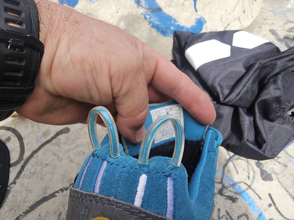 Scarpe da uomo: La sportiva, grosse 39, – Usato da Thun venduto da Plaki