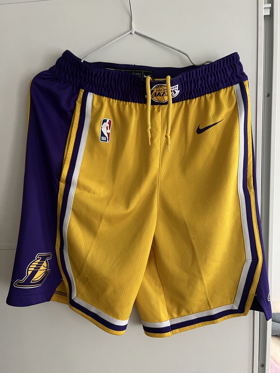 Canottiere & Pantaloni: Los Angeles Lakers/Nike – Usato da Küsnacht ZH venduto da bri_h2lt 1
