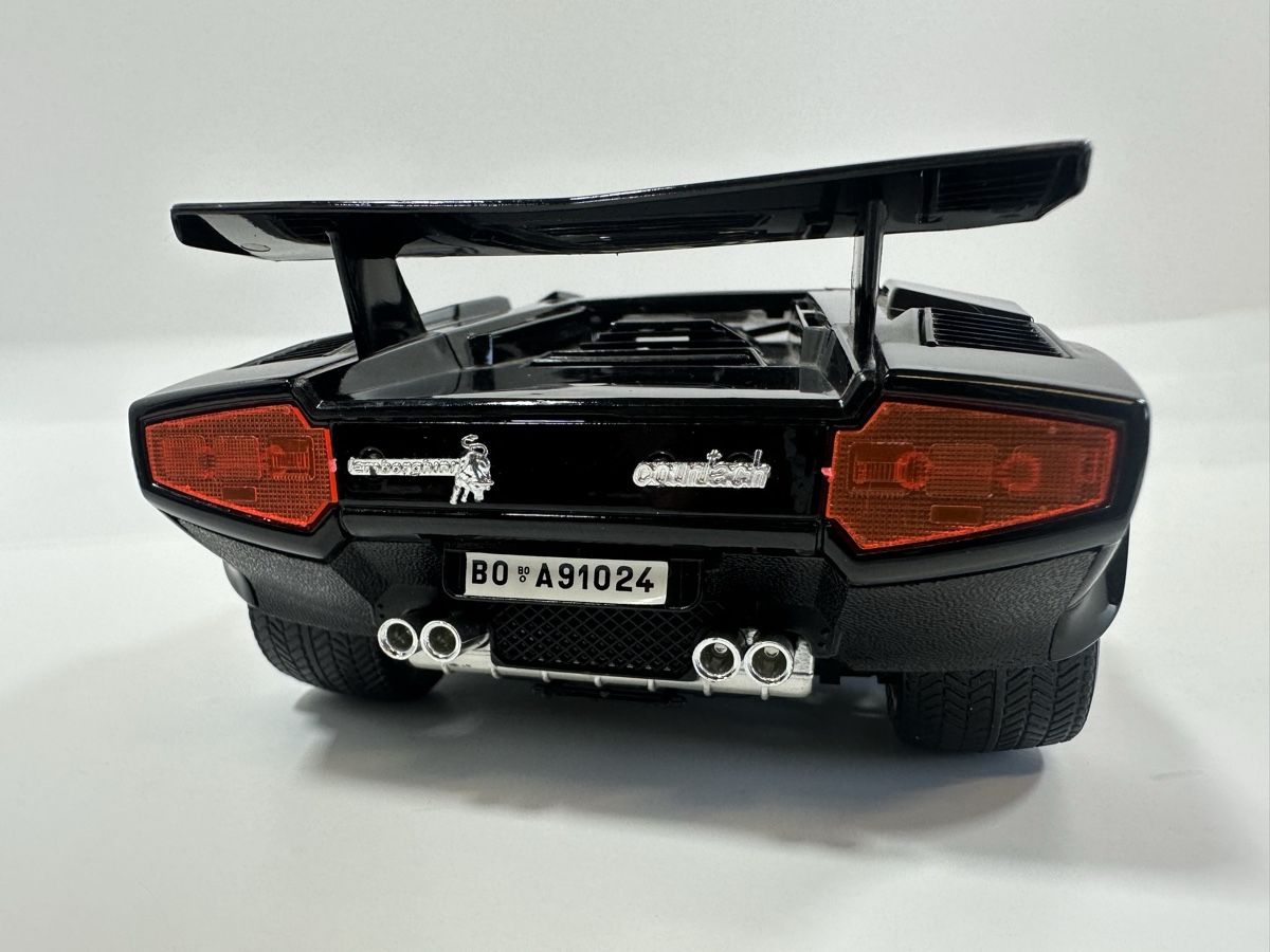 Bburago Modellini d'auto: Lamborghini Countach 1:18, schwarz, BBURAGO – Usato da Zofingen venduto da rf9_x2xt 4
