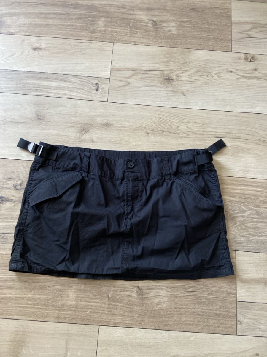 H&M Gonne: Jupe Noire - L - H&M – Usato da Sornard (Nendaz) venduto da delezedoris