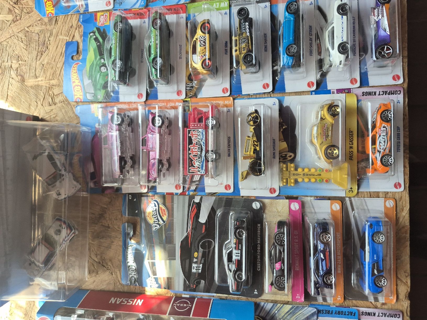 Hot Wheels Modellautos: Lot Hot Wheels premium, classic et pack  – Neu und originalverpackt aus Echallens von Nathan138 3