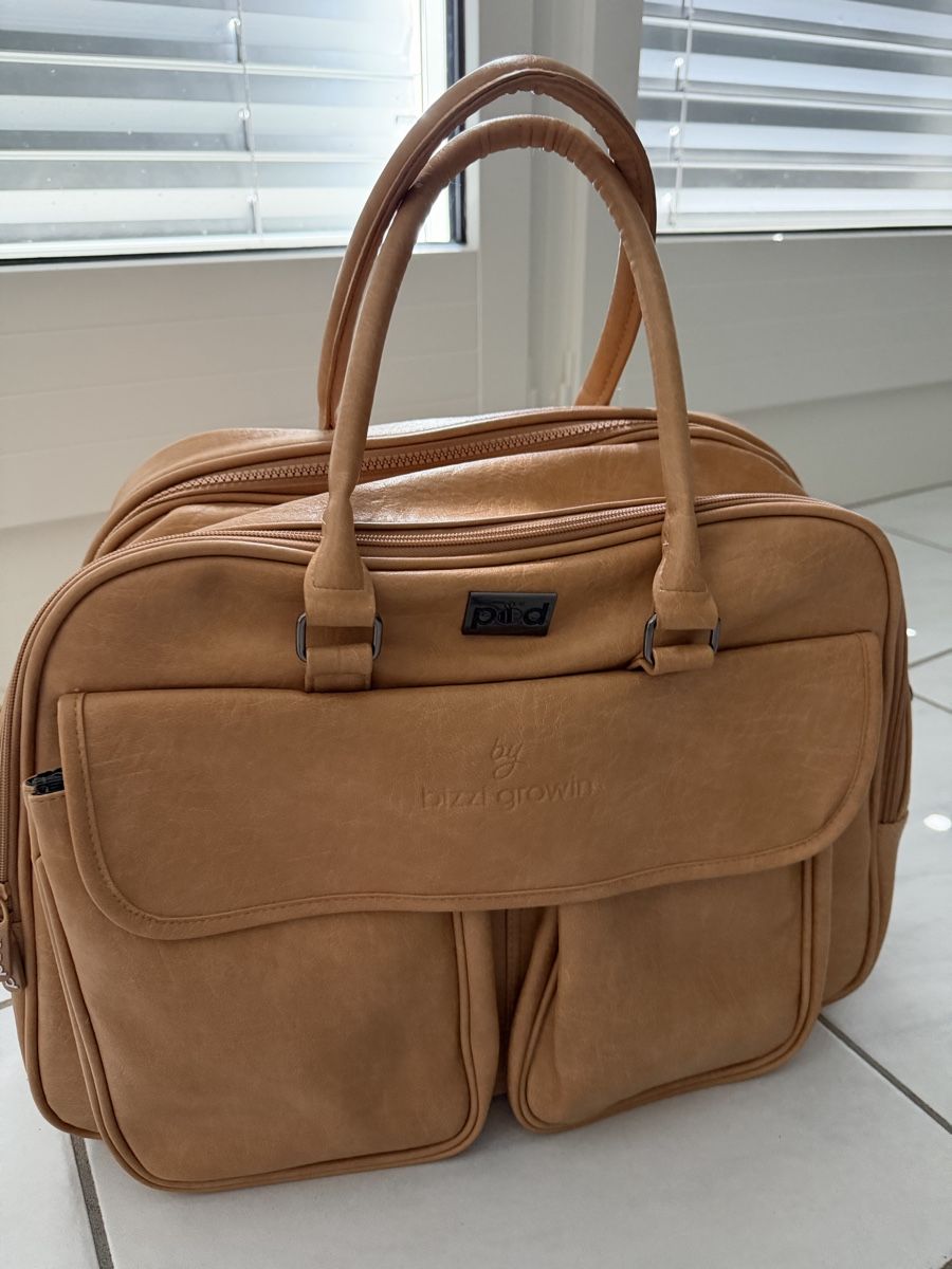Kindertaschen: Sac à langer Ppd, marron, avec lit d'appoint – Neu und originalverpackt aus Yverdon-les-Bains von hal_jq27 5