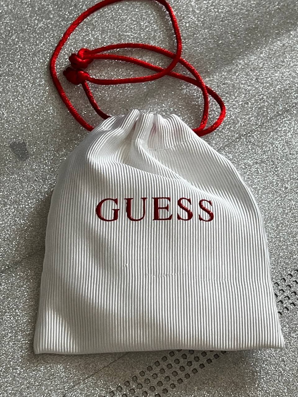 Guess Orecchini pendenti & Orecchini a lobo: Ohrringen Guess 1defekt – Difettoso da Riehen venduto da edu_92w7