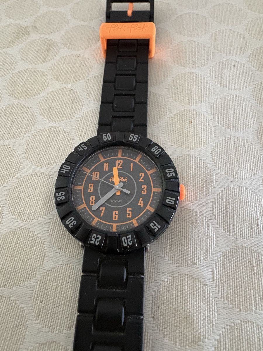 Flik Flak Orologi: Herren Uhr, Flik Flak, schwarz/orange – Usato da Richterswil venduto da Martin01016