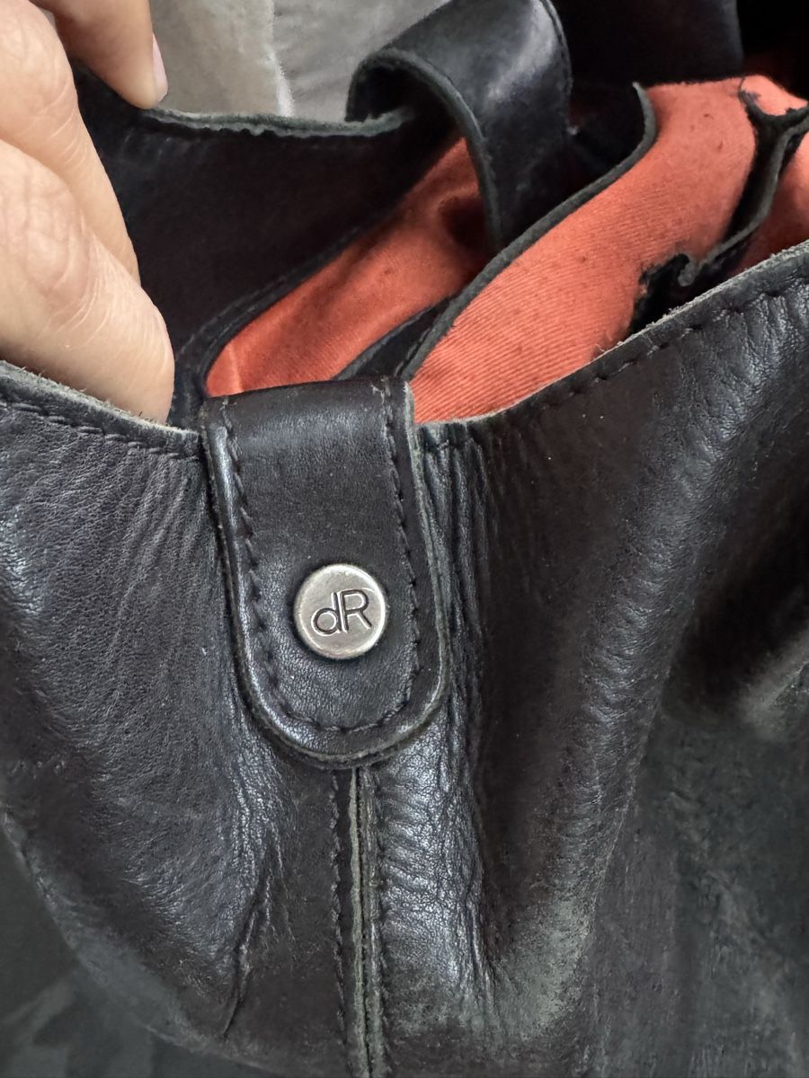 Taschen für Damen: Black DR Handbag - Leather, Great Condition, Spring! – Gebraucht aus Sarnen von NataschaaM 1