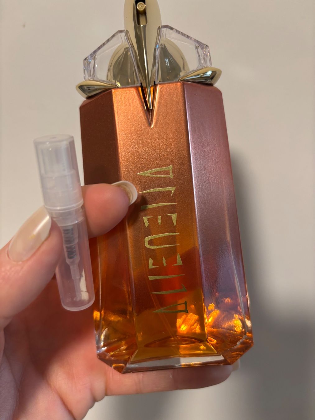 Mugler Profumi & Eau de Toilette: Mugler Alien Goddess Supra Florale EDP Duftprobe 2ML – Usato da Zürich venduto da deruja