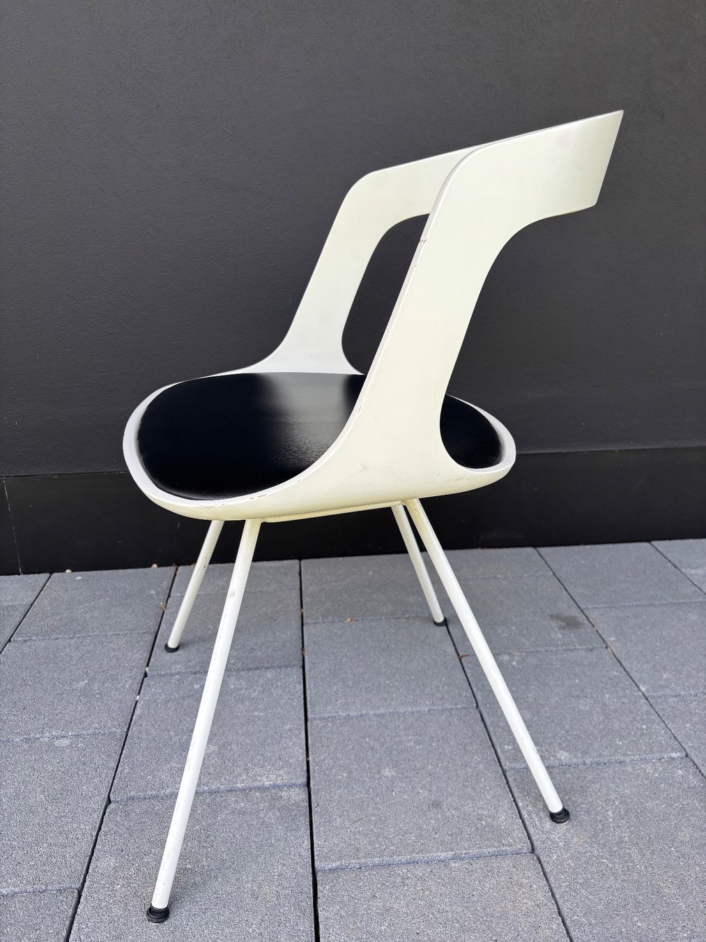 Chaises: Space age chair black&white vintage – D'occasion à Steinhausen par ChromeVintage