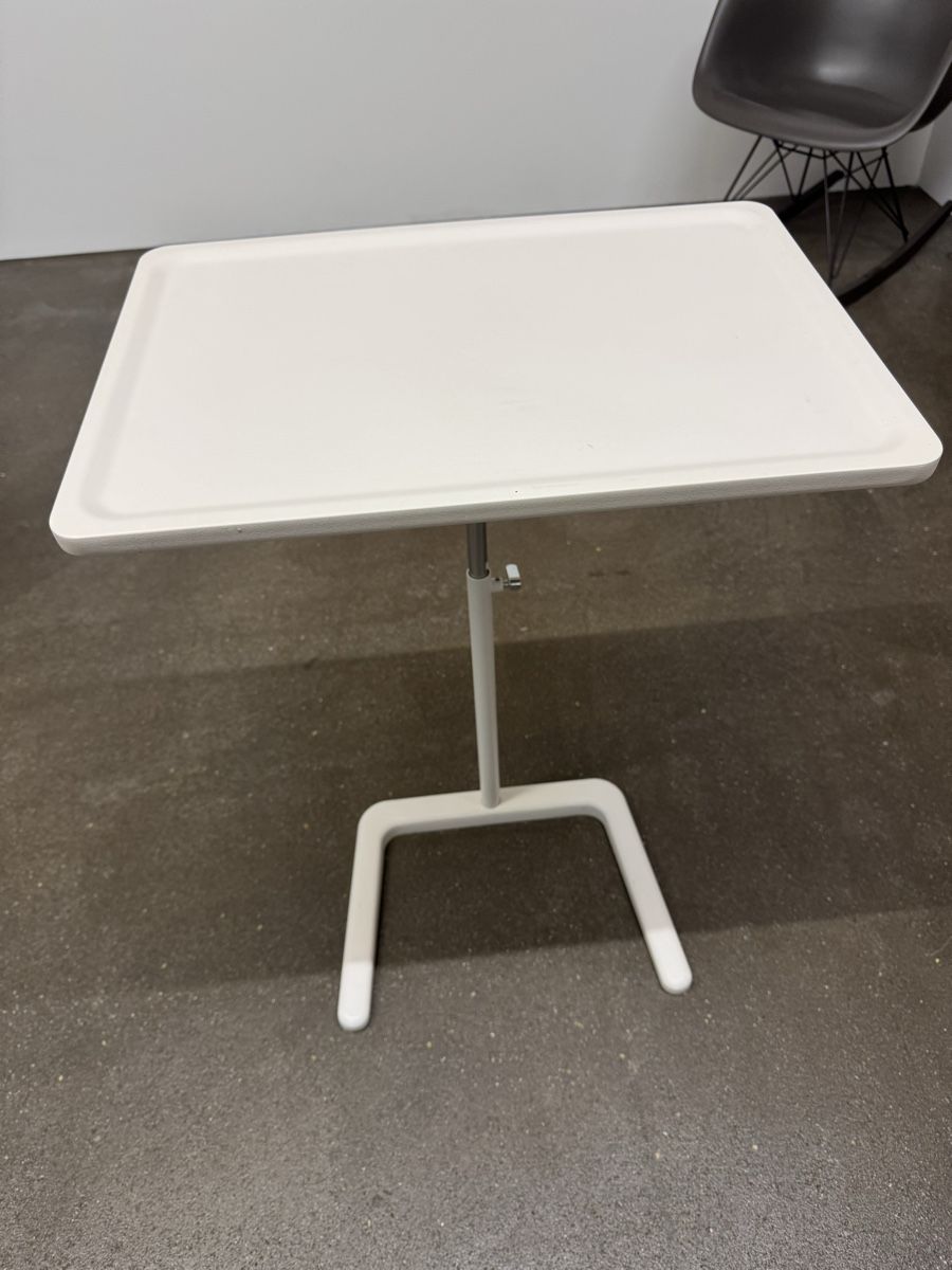 Tavoli: NesTable Vitra Jasper Morrison (weiss) – Usato da Luzern venduto da atlantis24