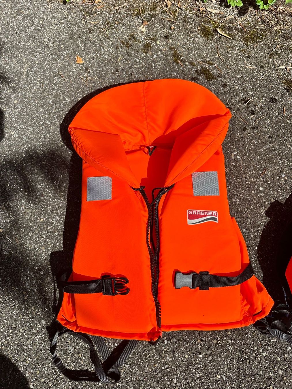 Helly Hansen Gilets de sauvetage: CHILDRENS HELLY HANSEN LIFEWEST – D'occasion à ZUMIKON par eds_6p7m 1